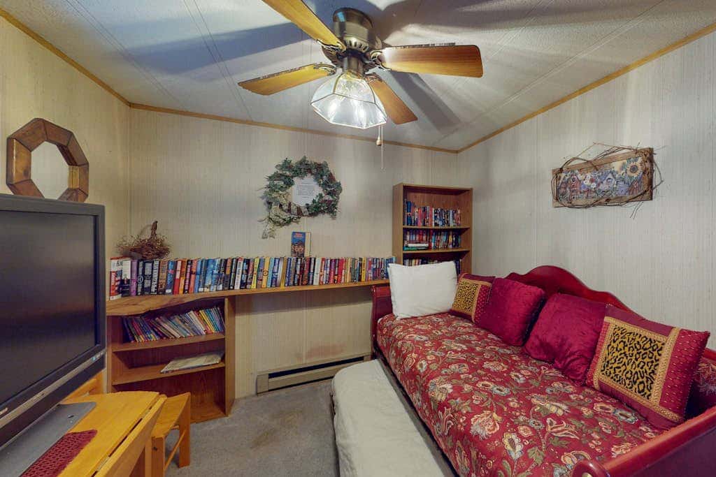 3BR - Cozy Cabin - Hot Tub