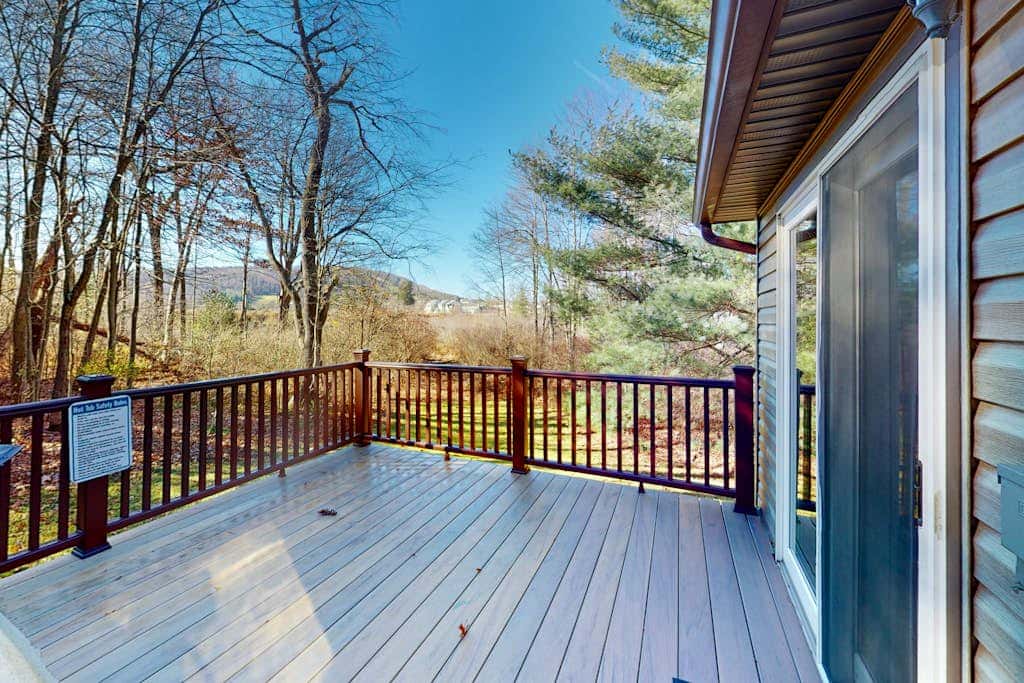 3BR - Cozy Cabin - Hot Tub