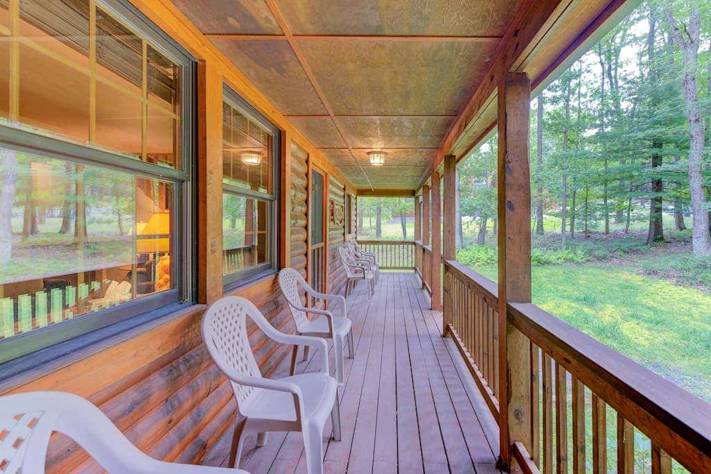 3BR - Cozy Log Cabin - Hot Tub