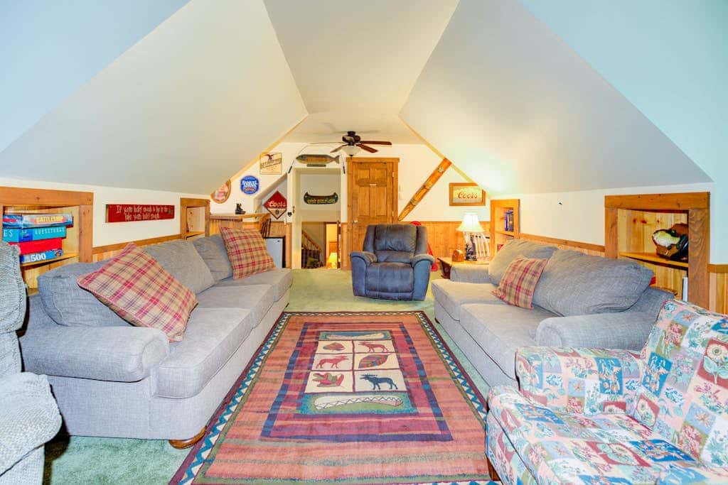 3BR - Cozy Log Cabin - Hot Tub