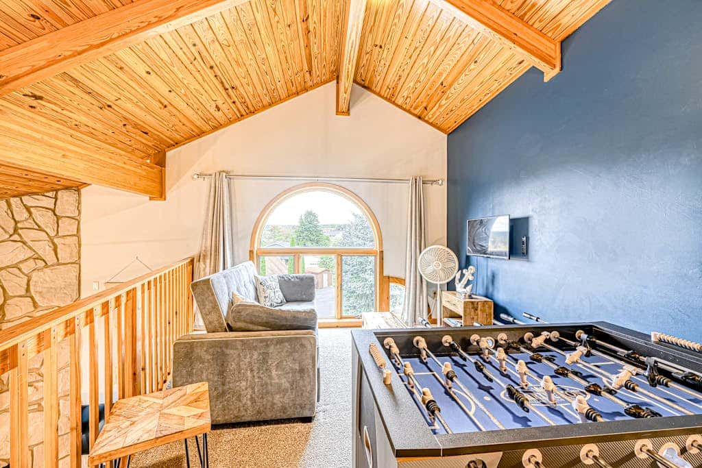 Modern Charming 3BR Condo - LAKE VIEW - McHenry