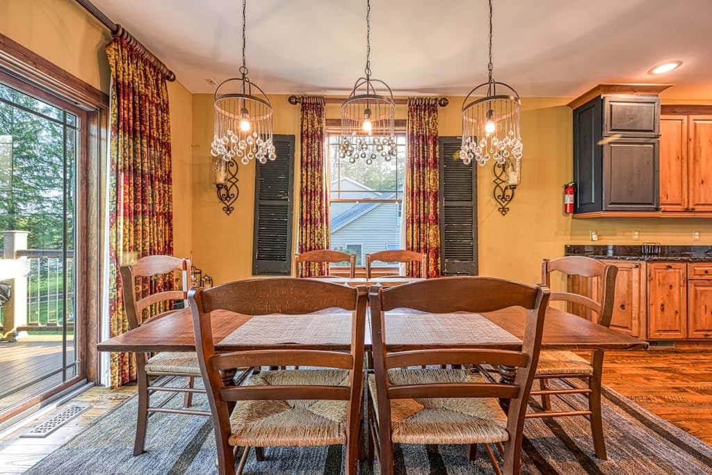 Rustic 3BR Condo - LAKE VIEW - Swanton