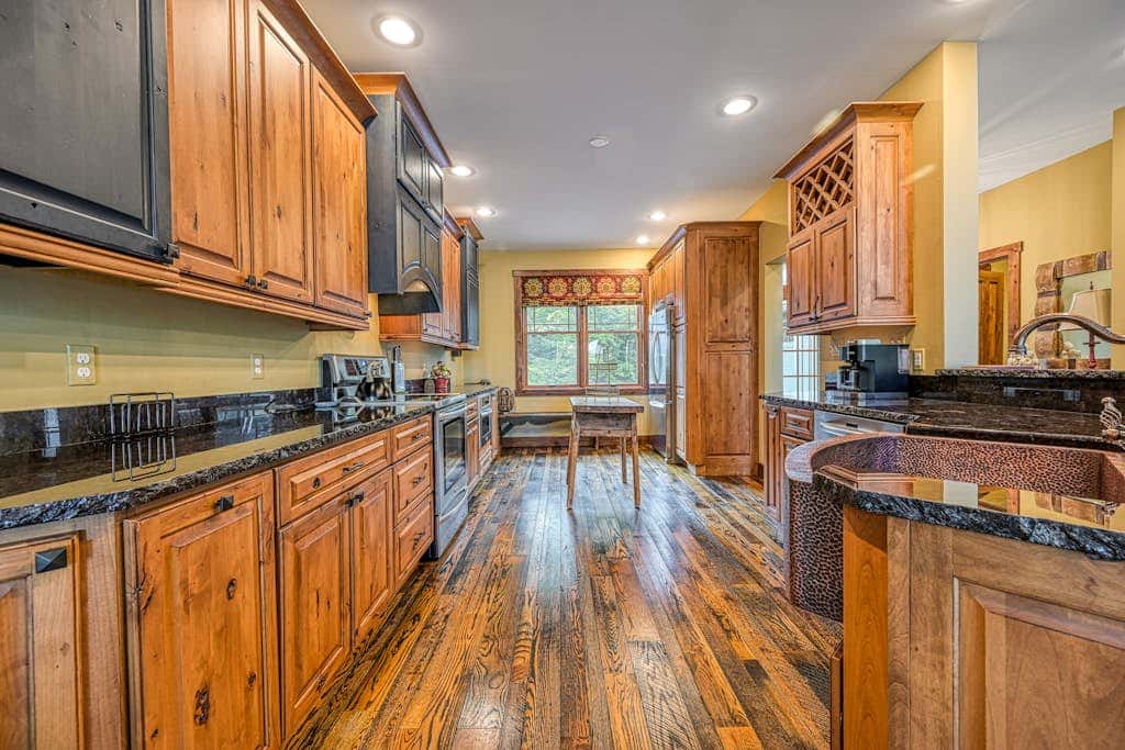 Rustic 3BR Condo - LAKE VIEW - Swanton