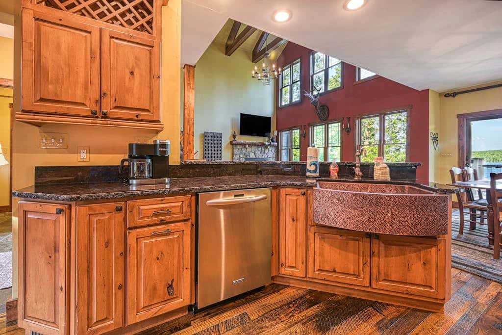 Rustic 3BR Condo - LAKE VIEW - Swanton