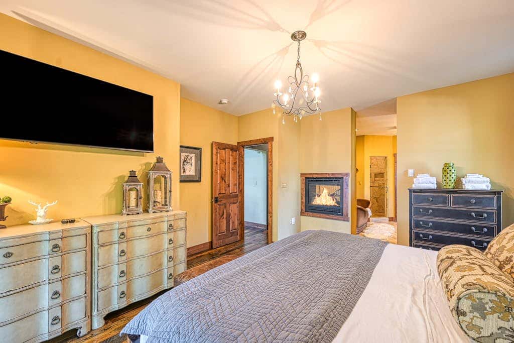 Rustic 3BR Condo - LAKE VIEW - Swanton