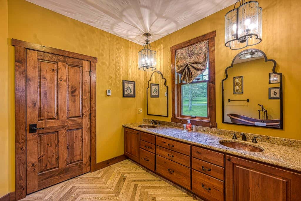 Rustic 3BR Condo - LAKE VIEW - Swanton