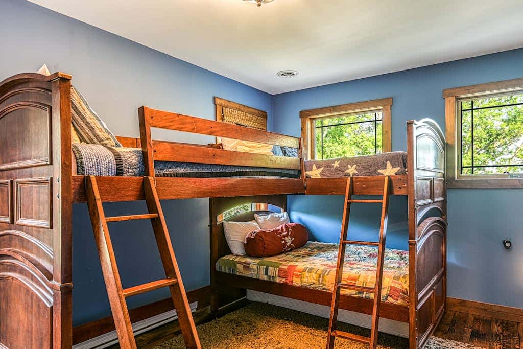 Rustic 3BR Condo - LAKE VIEW - Swanton