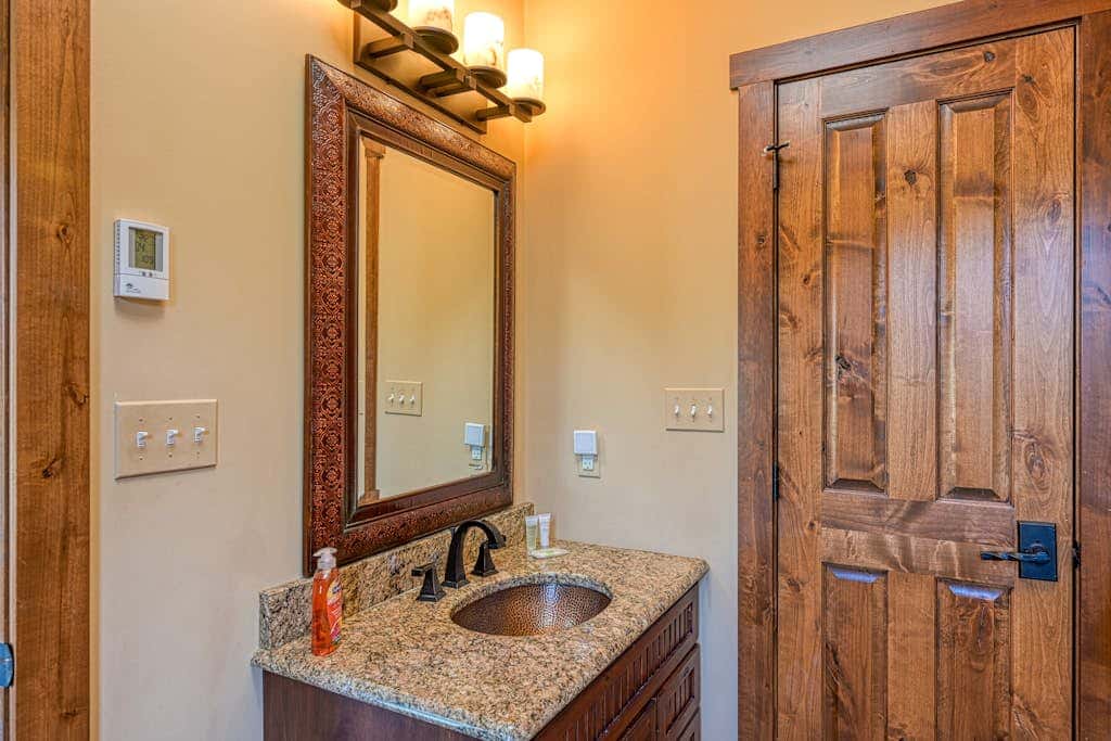 Rustic 3BR Condo - LAKE VIEW - Swanton