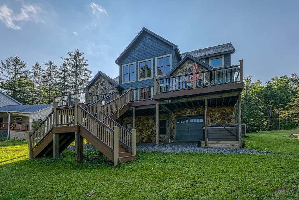 Rustic 3BR Condo - LAKE VIEW - Swanton