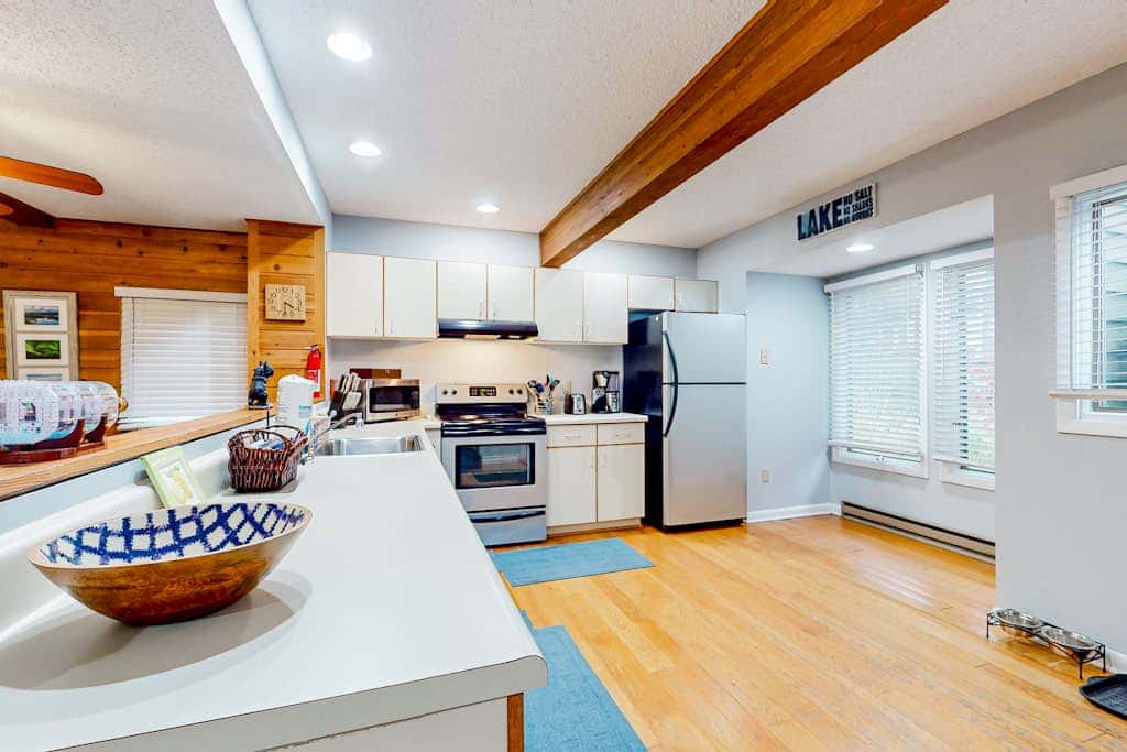 Woodsy 2BR Townhome- SKI VIEW - McHenry