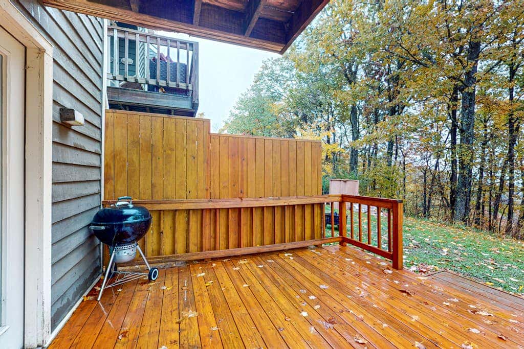 Woodsy 2BR Townhome- SKI VIEW - McHenry