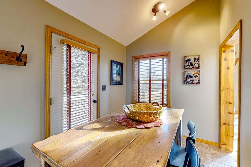 5BR - Chalet - Hot Tub