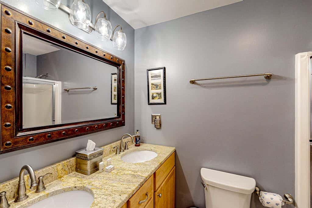 5BR - Chalet - Hot Tub