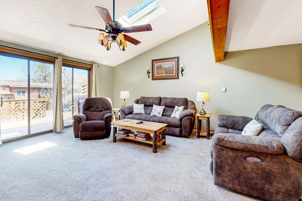 Charming 2BR Townhouse - FIREPLACE - Oakland