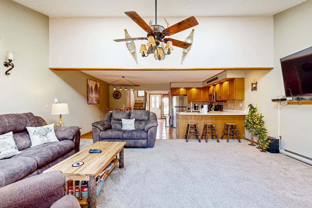Charming 2BR Townhouse - FIREPLACE - Oakland