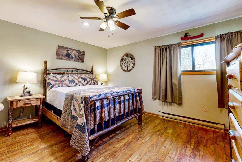 Charming 2BR Townhouse - FIREPLACE - Oakland
