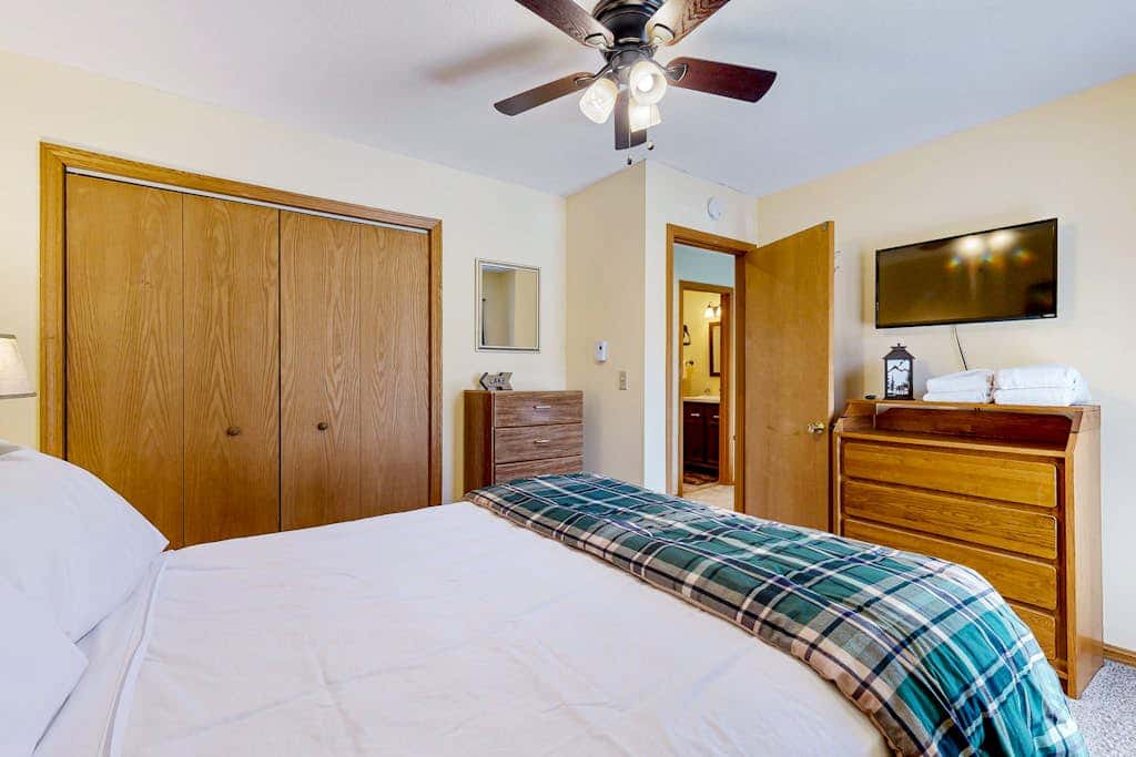 Charming 2BR Townhouse - FIREPLACE - Oakland