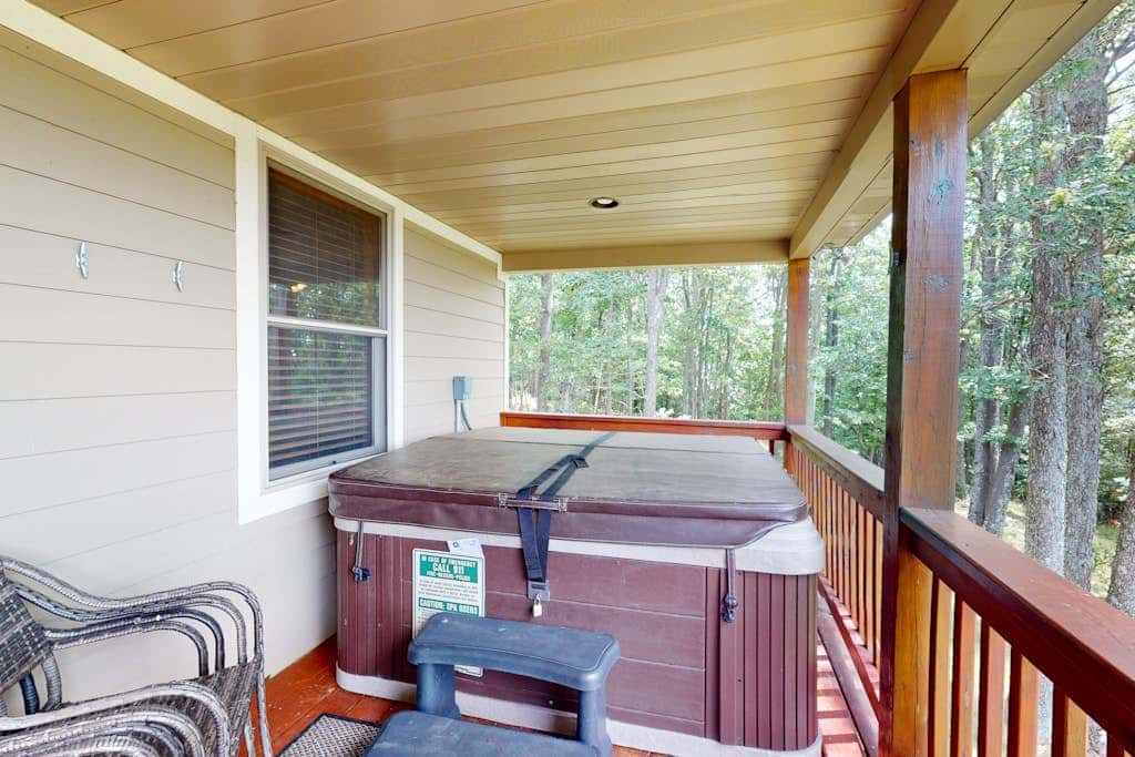 Stylish 4BR Home - LAKE VIEW - Deep Creek Lake