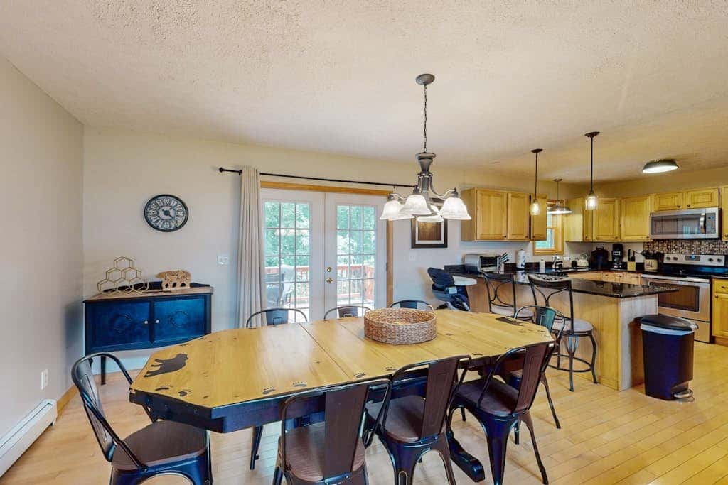 Stylish 4BR Home - LAKE VIEW - Deep Creek Lake