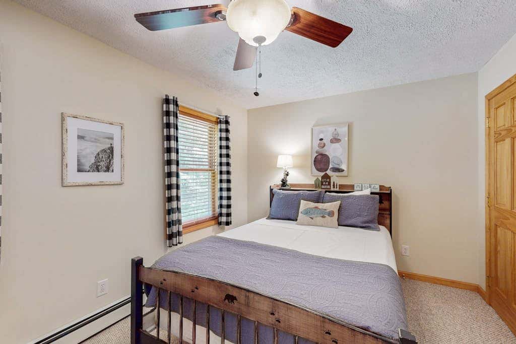 Stylish 4BR Home - LAKE VIEW - Deep Creek Lake