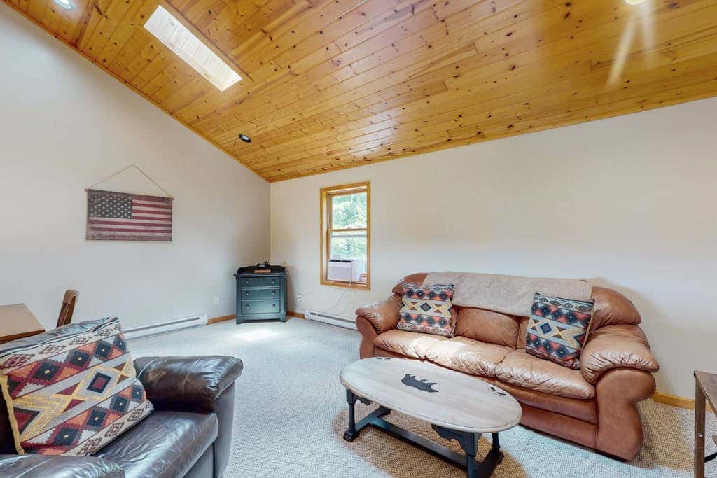 Stylish 4BR Home - LAKE VIEW - Deep Creek Lake