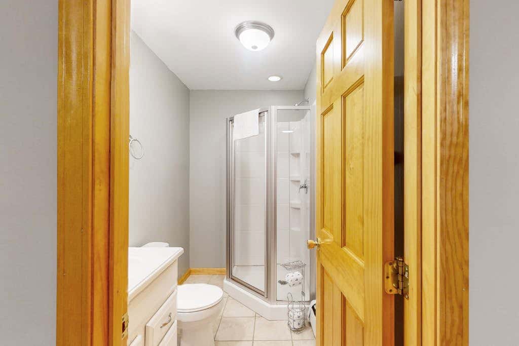 Stylish 4BR Home - LAKE VIEW - Deep Creek Lake