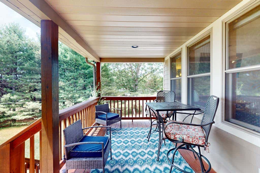 Stylish 4BR Home - LAKE VIEW - Deep Creek Lake