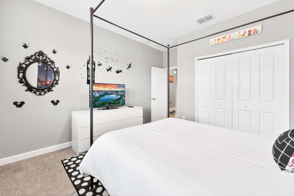 Solterra's Dream Home