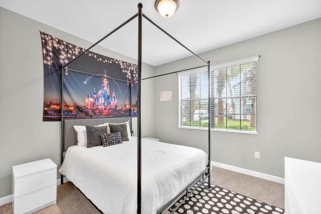Solterra's Dream Home