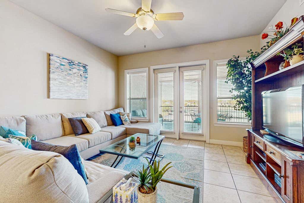 The Waters Condo Building 3 - Horseshoe Bay Hideaway