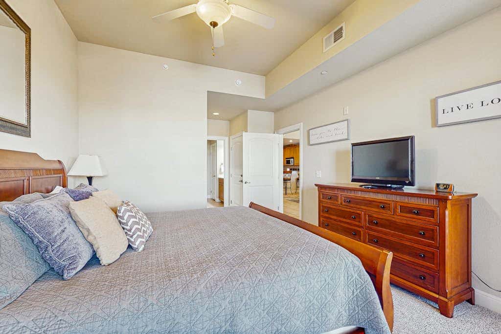 The Waters Condo Building 3 - Horseshoe Bay Hideaway