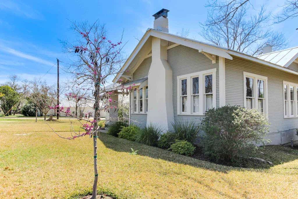 Historic craftsman circa 1923 - walk to wineries & downtown, antique decor