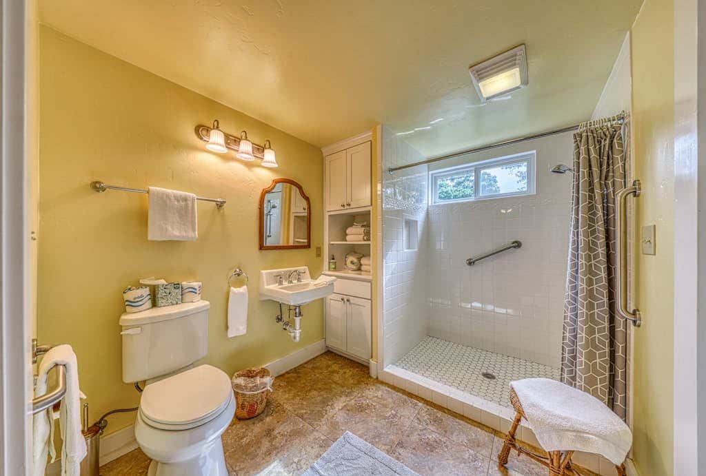 White Dairy Guesthouse