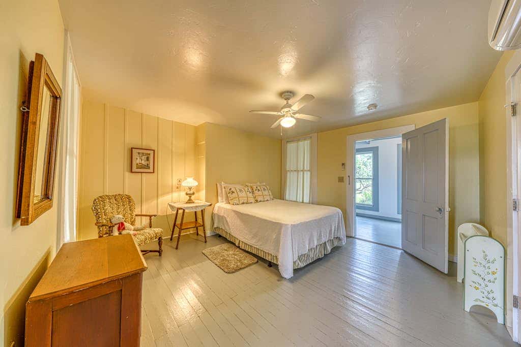 White Dairy Guesthouse