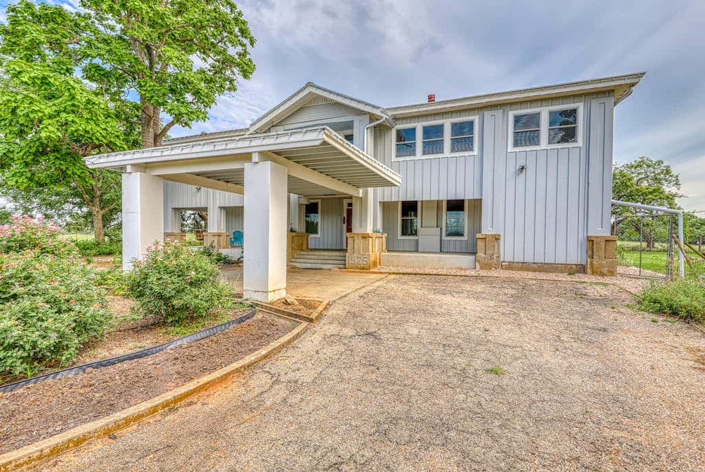 White Dairy Guesthouse
