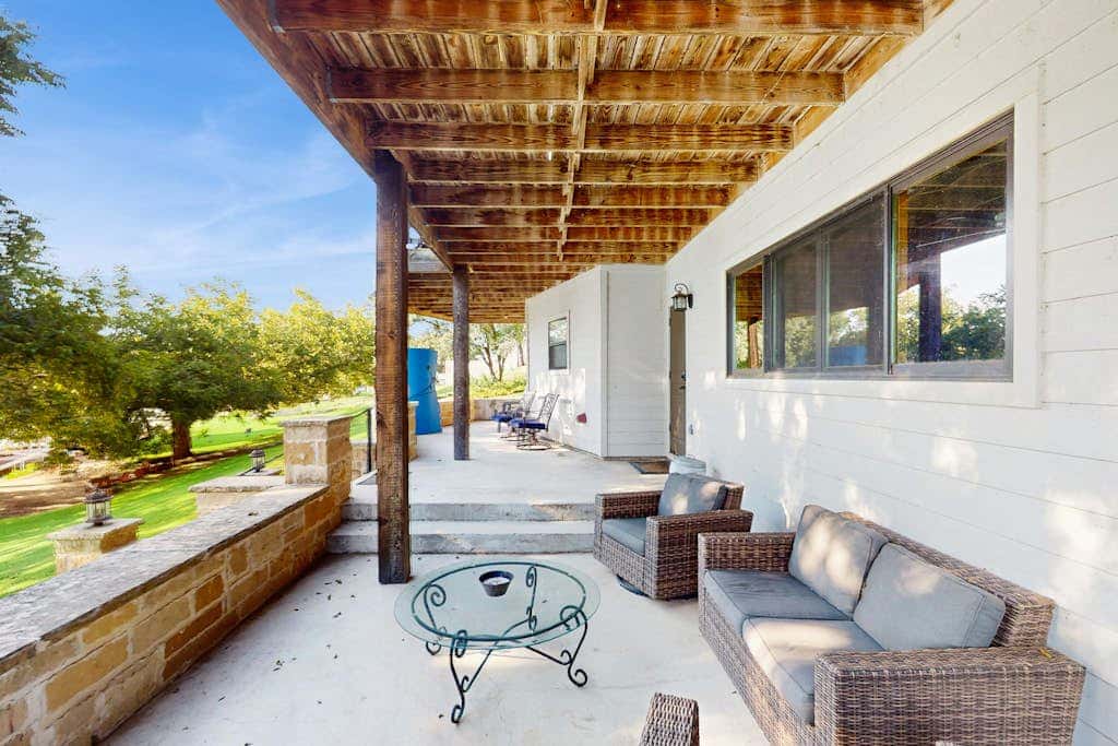 Opulent Waterfront 118B