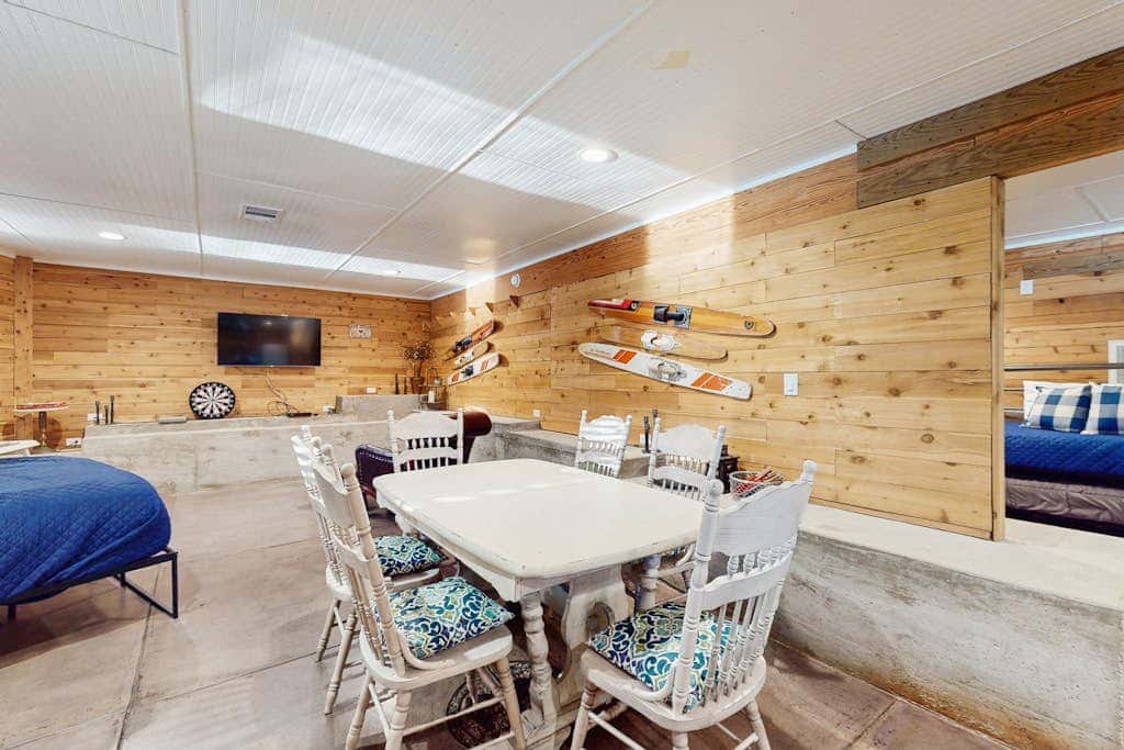 Opulent Waterfront 118B