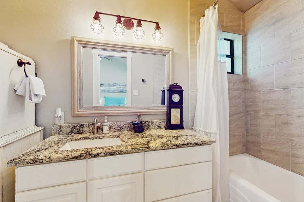 Opulent Waterfront 118B