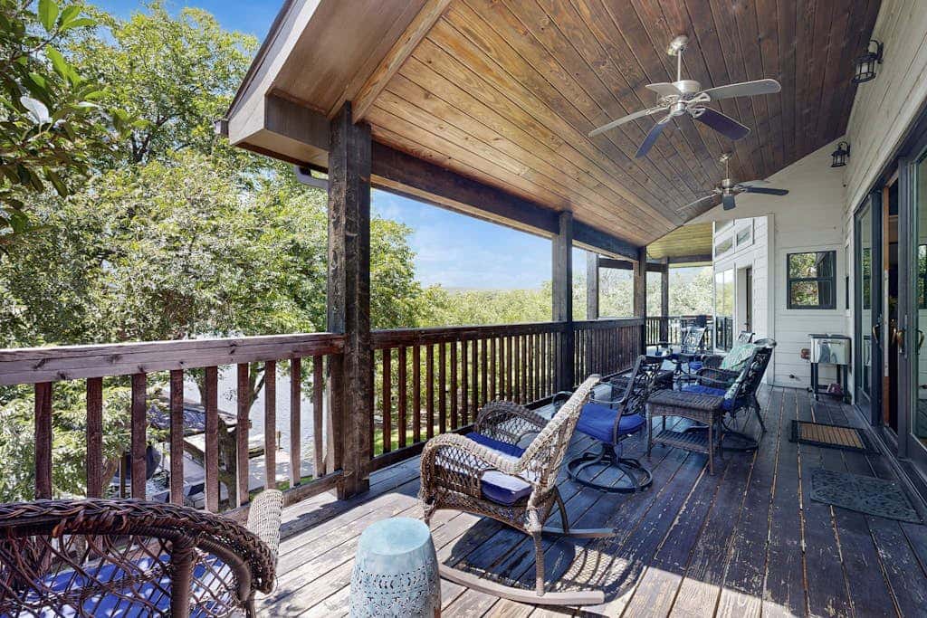 Opulent Waterfront 118B