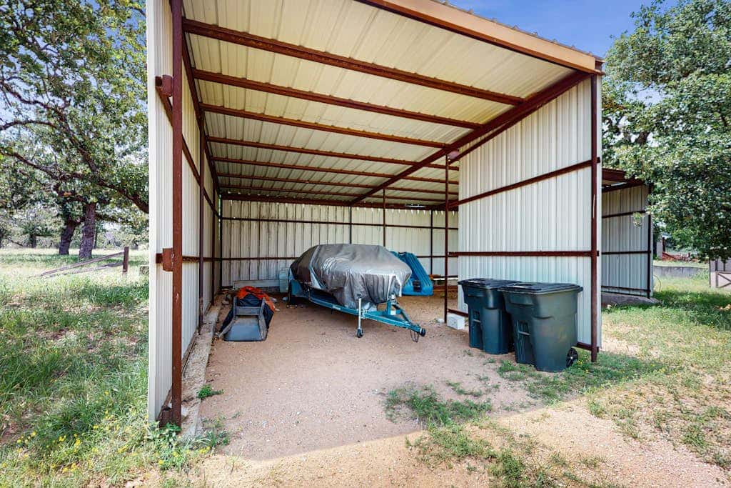 Lone Star Oasis