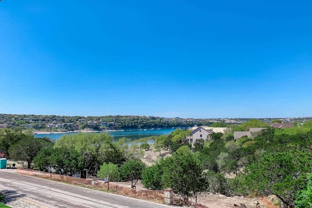 Lago Vista Retreat