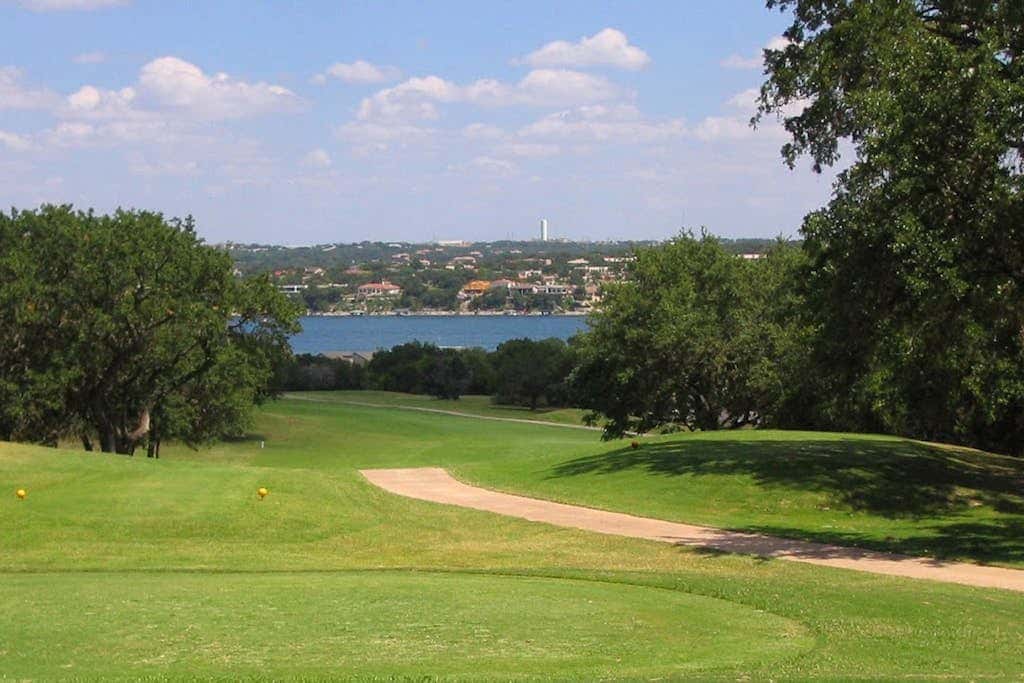 Lago Vista Retreat