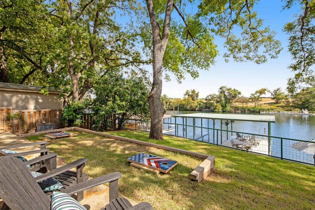 Green River Lodge - Lake LBJ