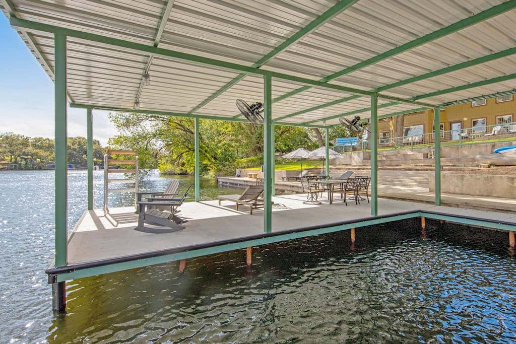Green River Lodge - Lake LBJ