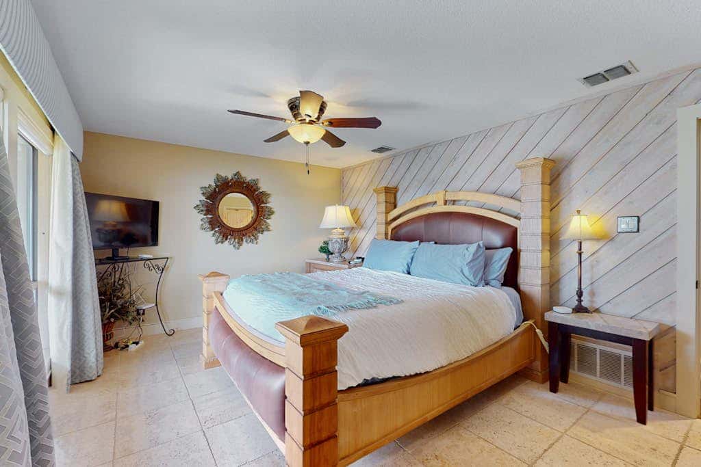 Harbor Paradise