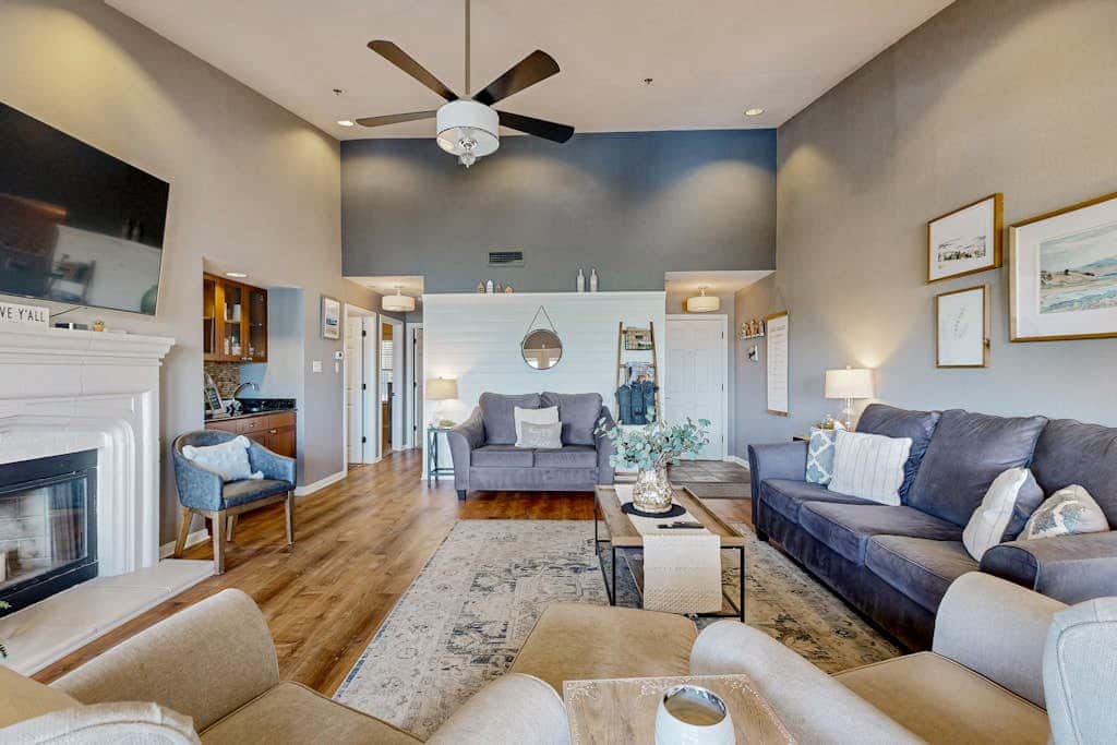 The Island on Lake Travis #1307
