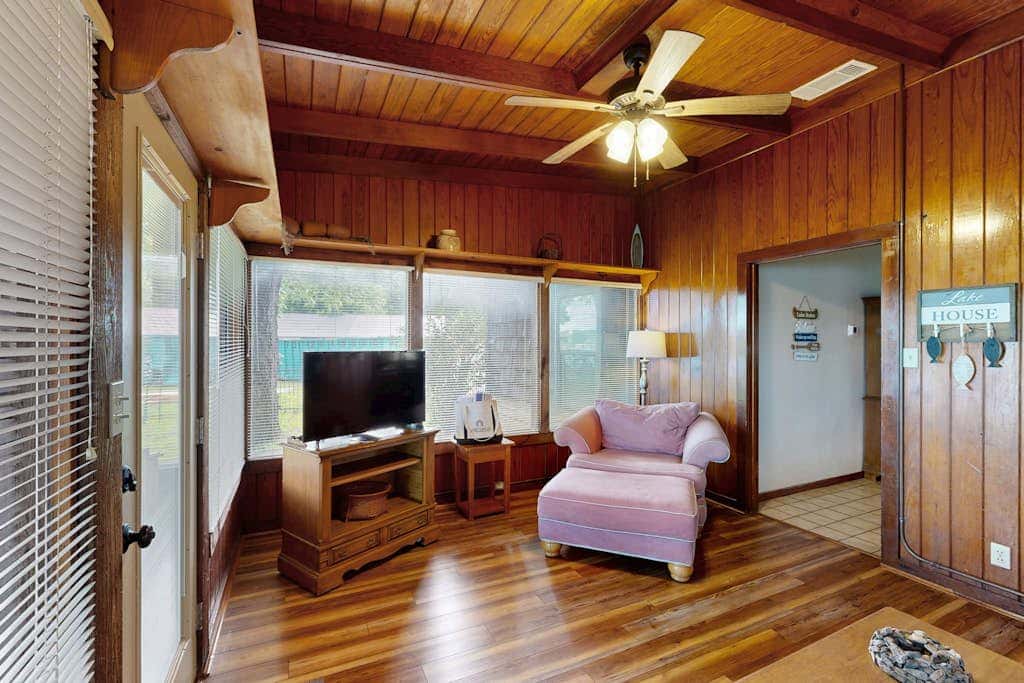 Little House on LBJ