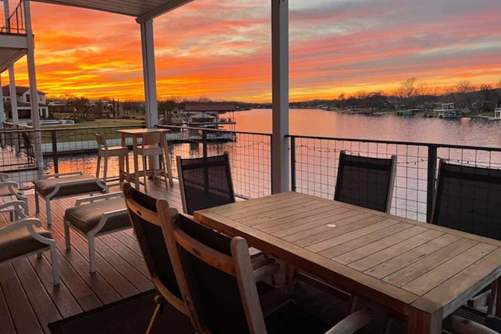 Sunsets to See at Paradise Point