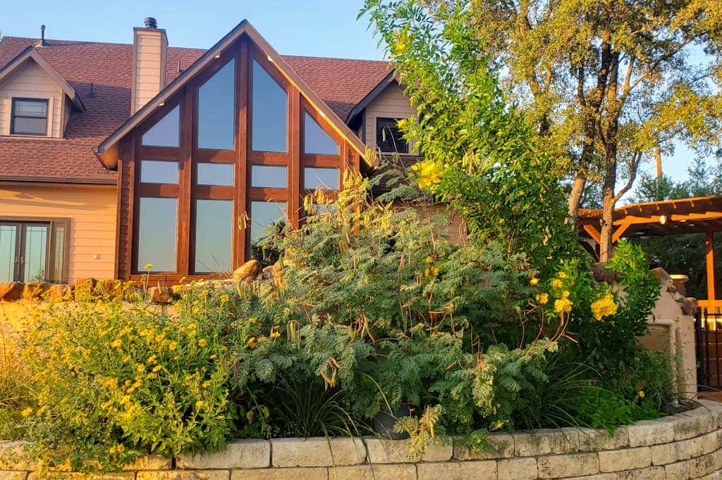Spicewood Sunset Lake Villa