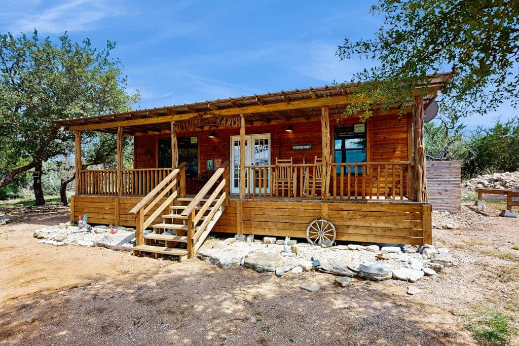 River's SkyView Lodge